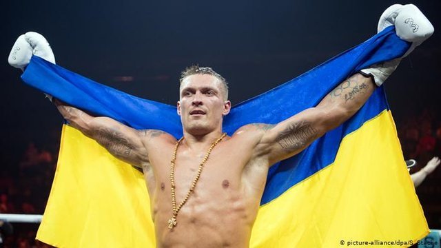 Usyk relinquishes all heavyweight belts, says he stays in sport